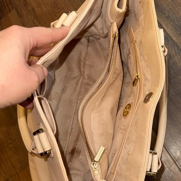 Tory Burch Beige Leather Tote - Picture 6 of 15